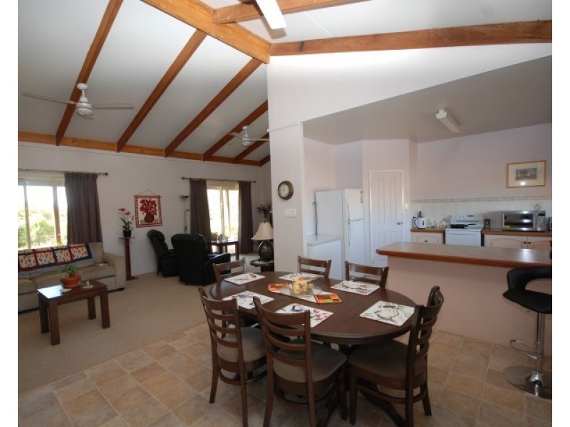 259 Bullara Street, Cuballing WA 6311