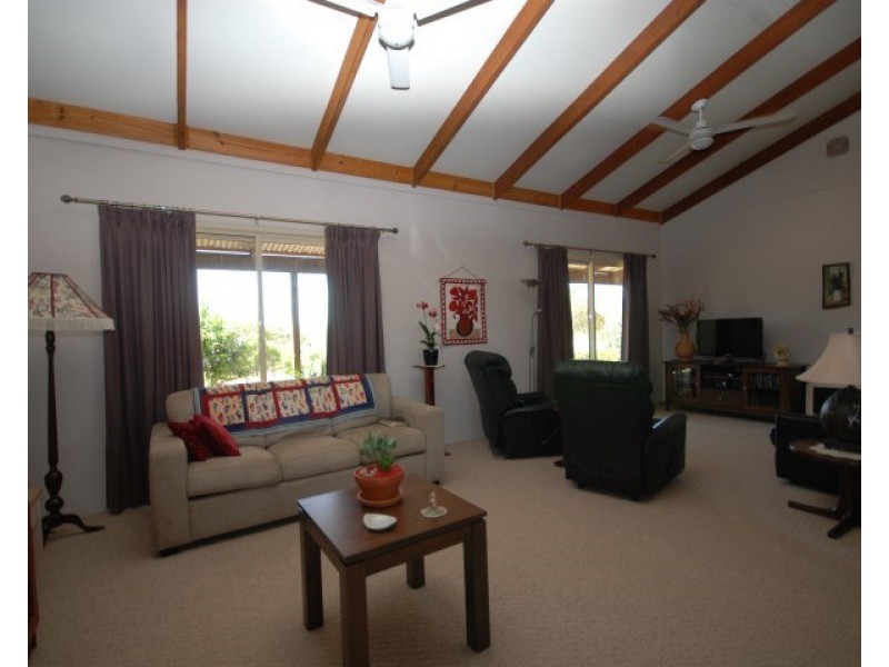 259 Bullara Street, Cuballing WA 6311