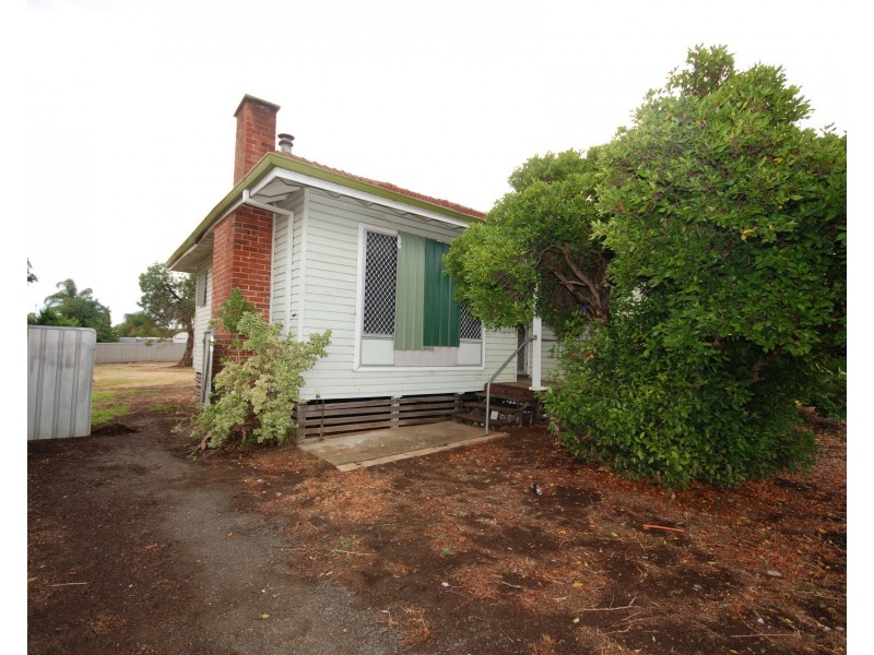 77 Northwood Street, Narrogin WA 6312