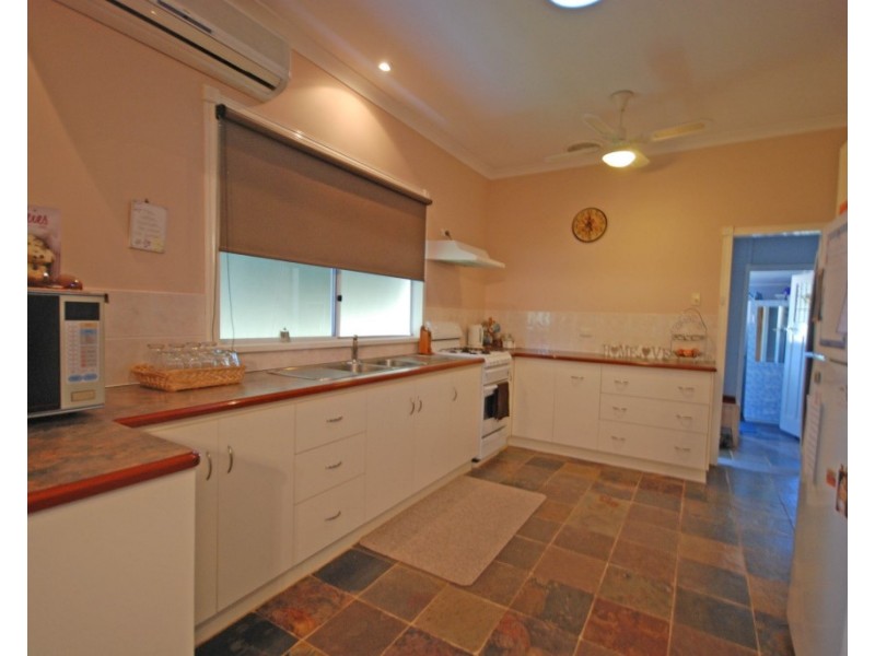 65 Ensign Street, Narrogin WA 6312