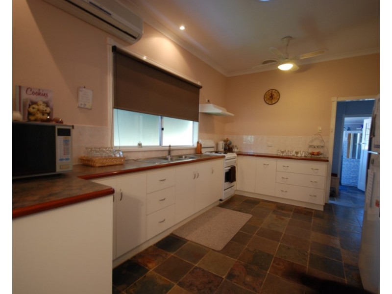 65 Ensign Street, Narrogin WA 6312