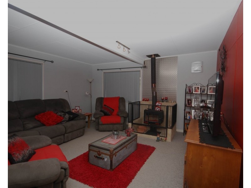 65 Ensign Street, Narrogin WA 6312