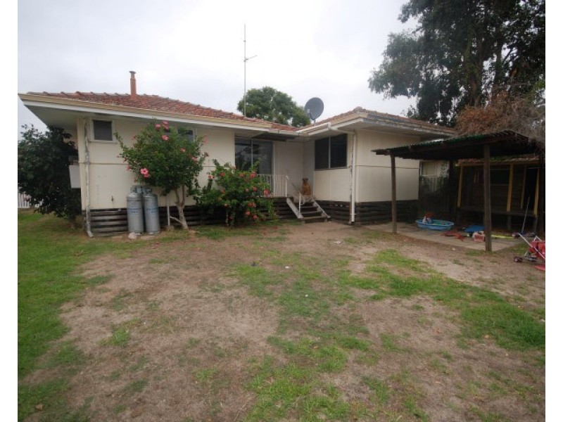 52 Hough Street, Narrogin WA 6312