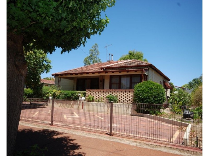 20 Daglish Street, Narrogin WA 6312