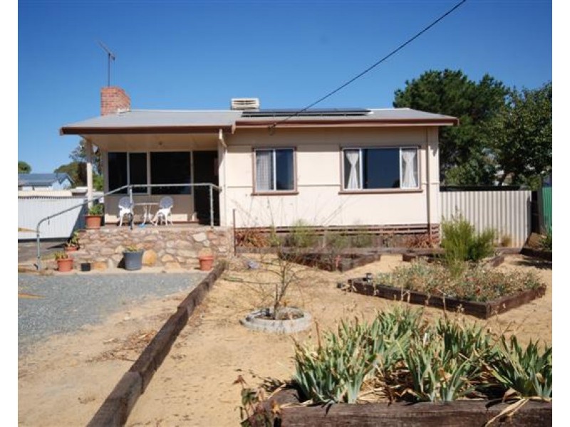 82 Bannister Street, Narrogin WA 6312