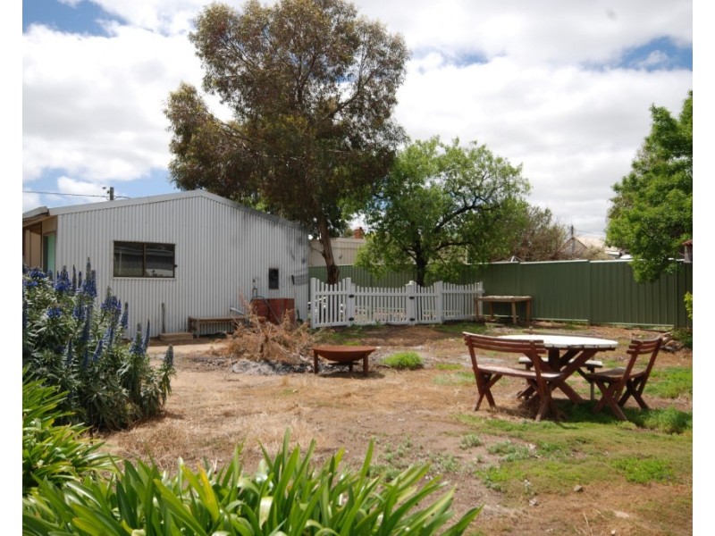 39 Garfield Street, Narrogin WA 6312