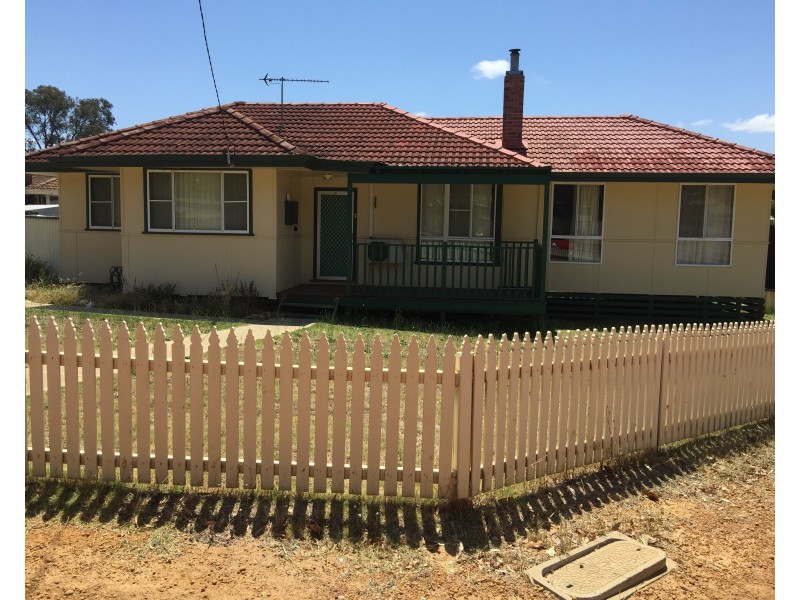 6 Floyed Street, Narrogin WA 6312