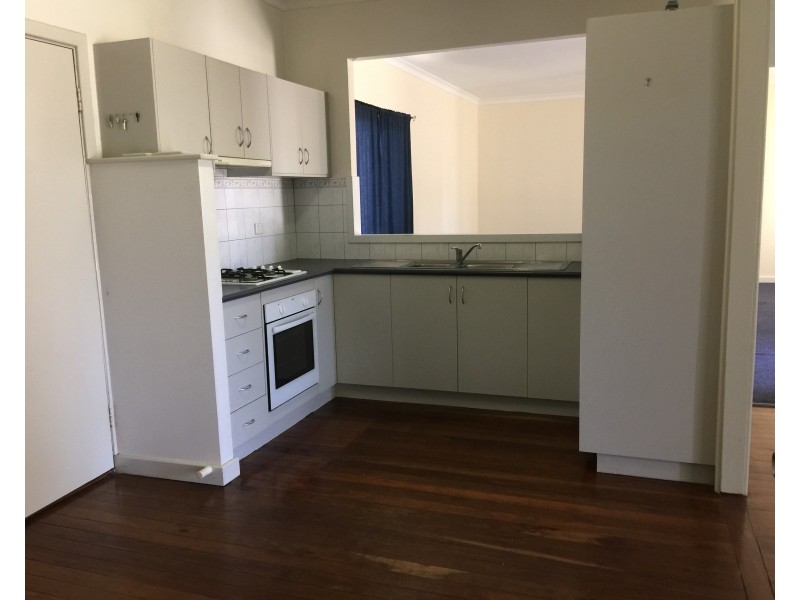 6 Floyed Street, Narrogin WA 6312