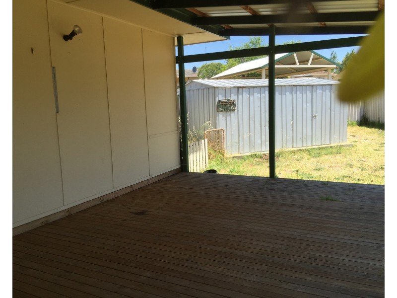 6 Floyed Street, Narrogin WA 6312