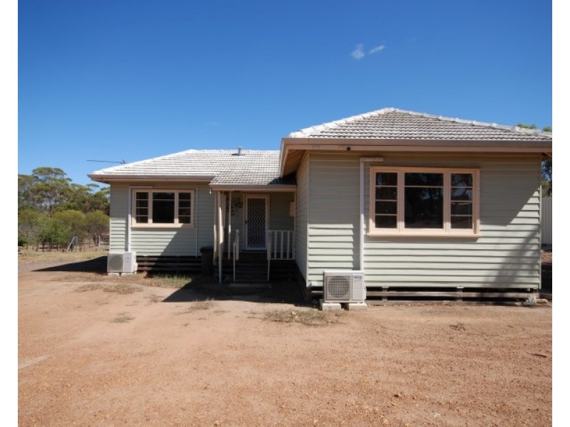 1 Forrest Street, Cuballing WA 6311