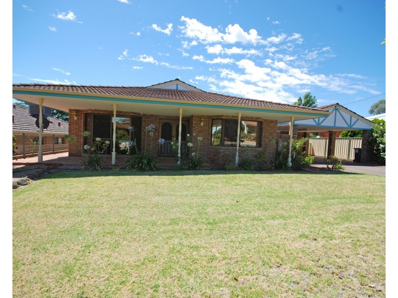 38 Sydney Hall Way, Narrogin WA 6312