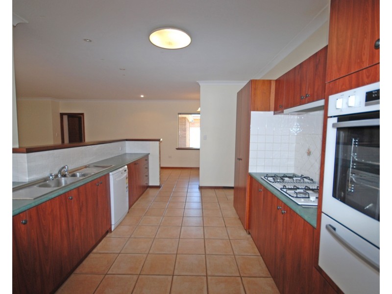 38 Sydney Hall Way, Narrogin WA 6312