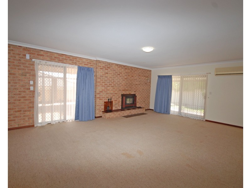 38 Sydney Hall Way, Narrogin WA 6312