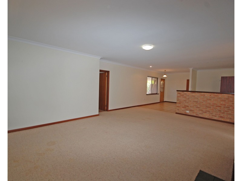 38 Sydney Hall Way, Narrogin WA 6312