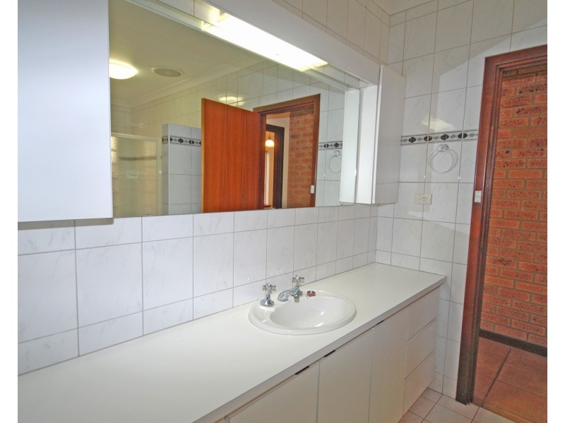 38 Sydney Hall Way, Narrogin WA 6312