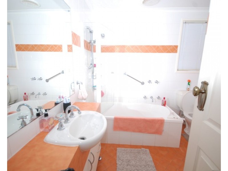 73 Williams Road, Narrogin WA 6312