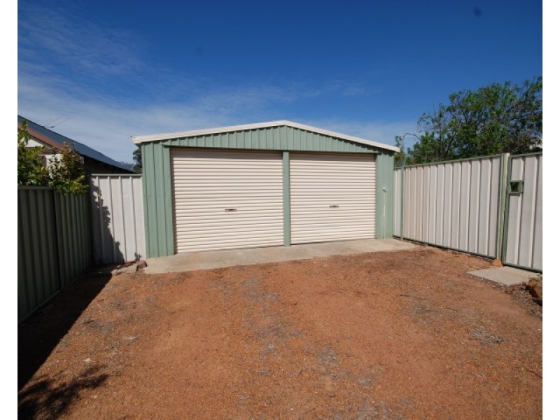 73 Williams Road, Narrogin WA 6312