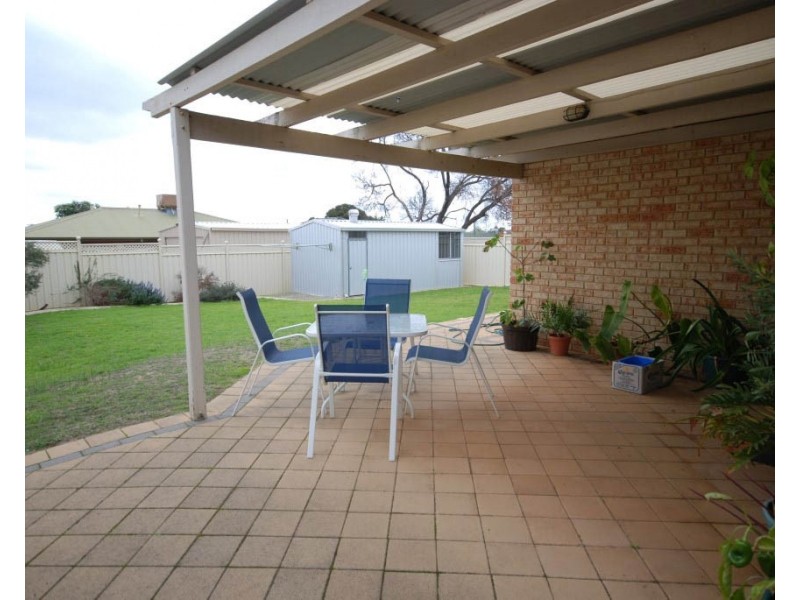 14 Hough Street, Narrogin WA 6312