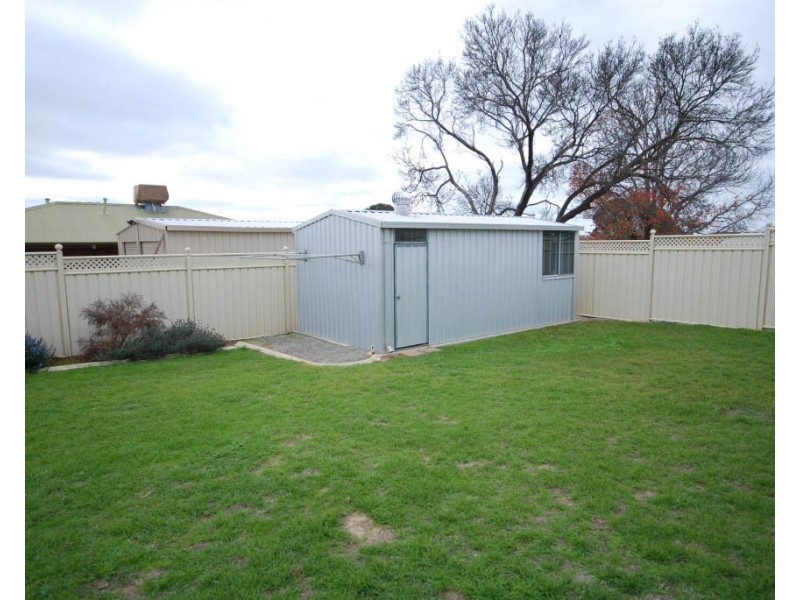 14 Hough Street, Narrogin WA 6312