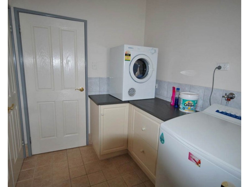 14 Hough Street, Narrogin WA 6312