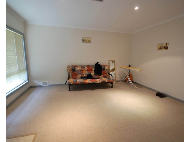 14 Hough Street, Narrogin WA 6312