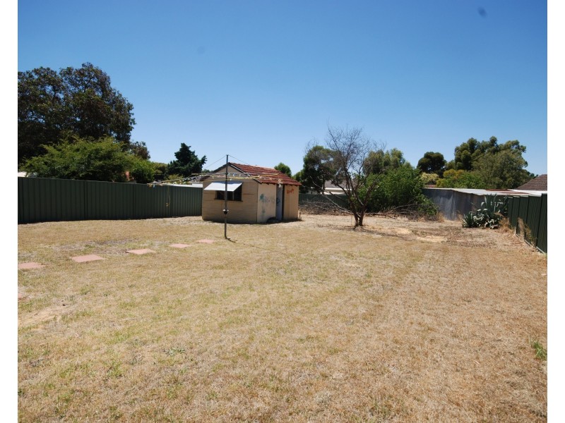 5 Clough Place, Narrogin WA 6312