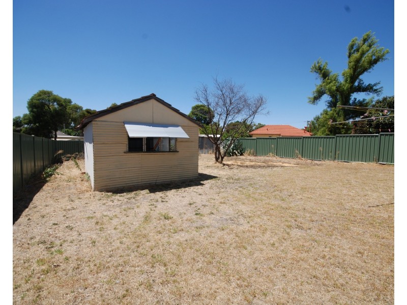 5 Clough Place, Narrogin WA 6312