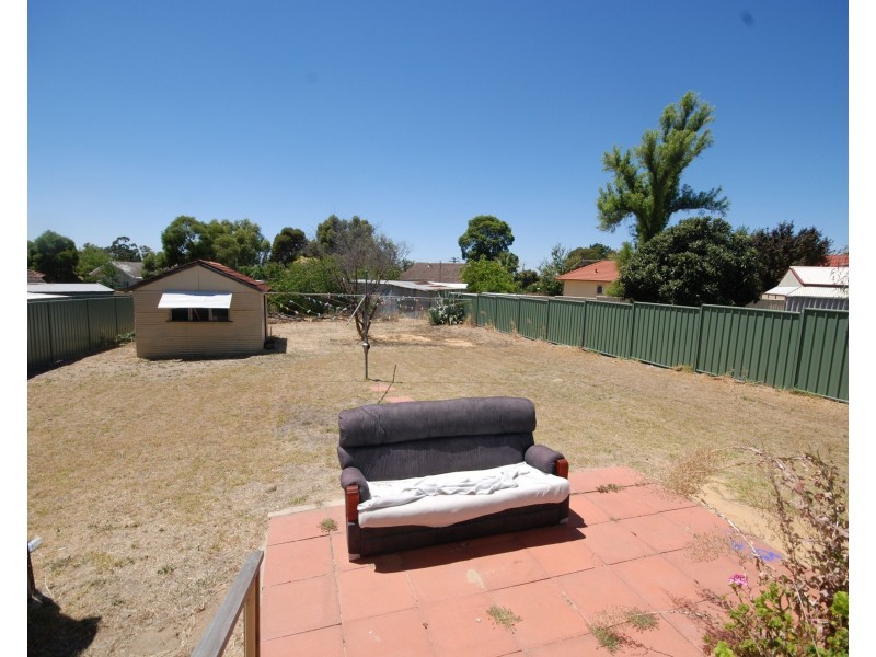 5 Clough Place, Narrogin WA 6312
