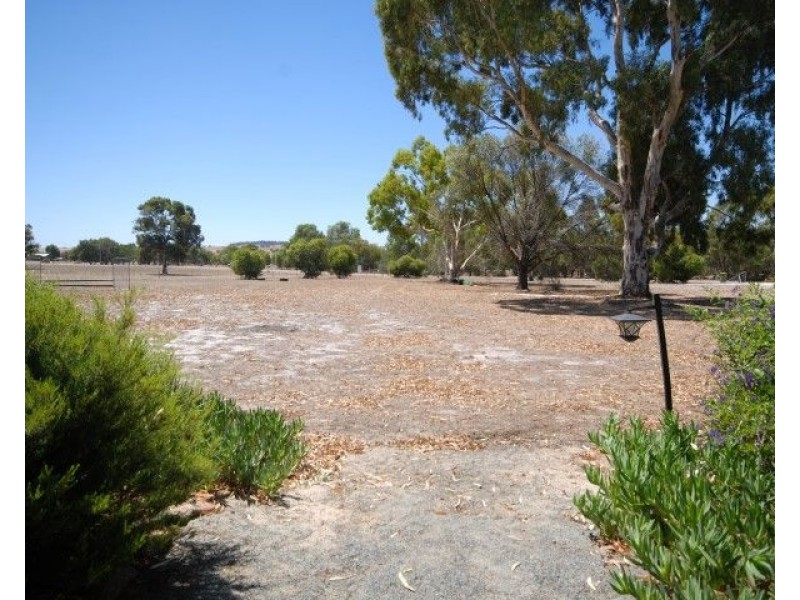 19 Pingelly Hts, Pingelly WA 6308