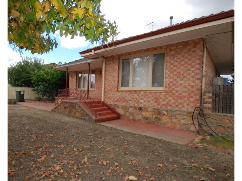 11 Hale Street, Narrogin WA 6312