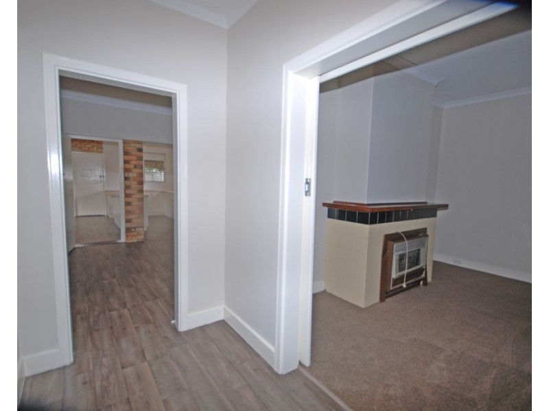 11 Hale Street, Narrogin WA 6312