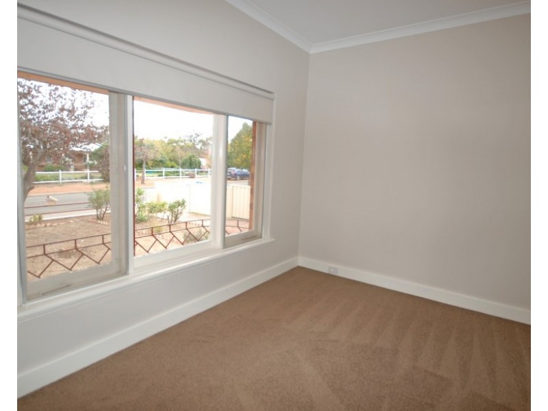 11 Hale Street, Narrogin WA 6312