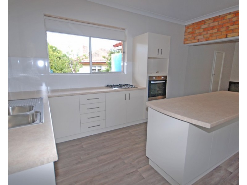 11 Hale Street, Narrogin WA 6312