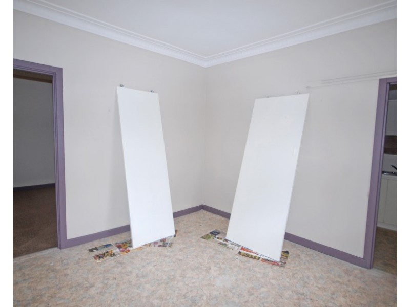 11 Hale Street, Narrogin WA 6312