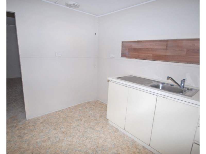 11 Hale Street, Narrogin WA 6312