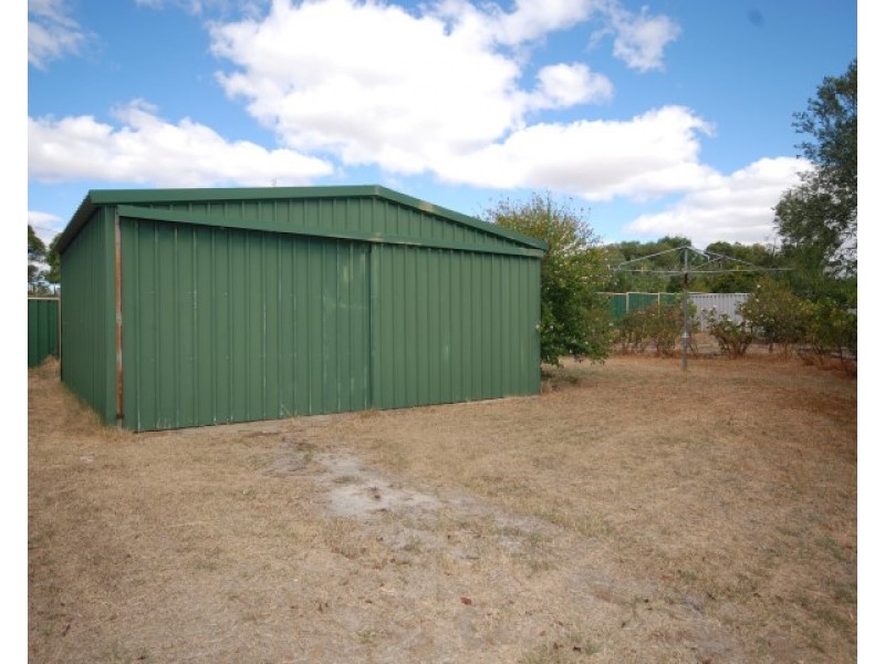 90 Bannister Street, Narrogin WA 6312