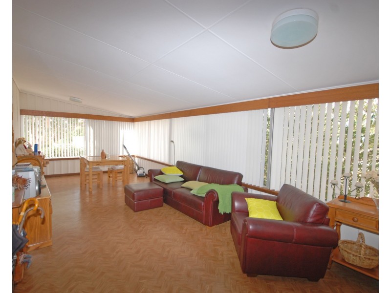 23 Central Avenue, Wickepin WA 6370