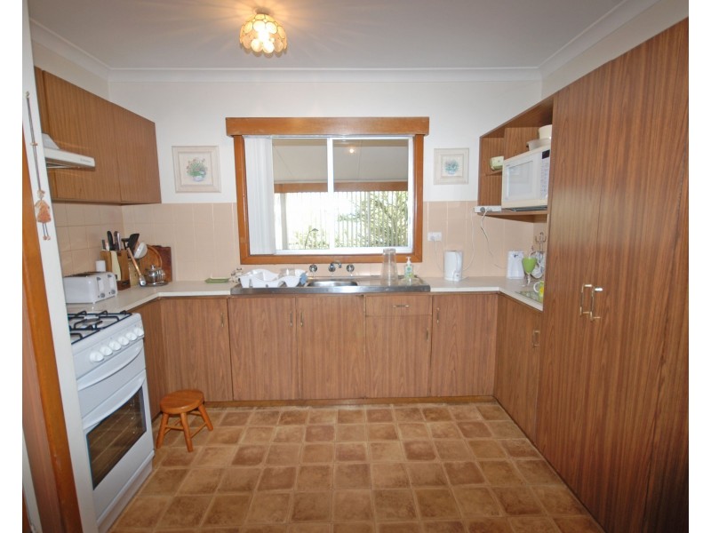 23 Central Avenue, Wickepin WA 6370