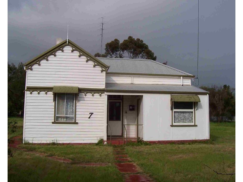 7 Stratford Street, Pingelly WA 6308