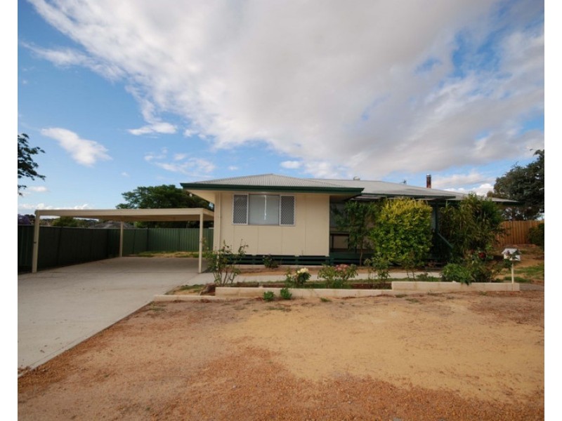 83 Northwood Street, Narrogin WA 6312