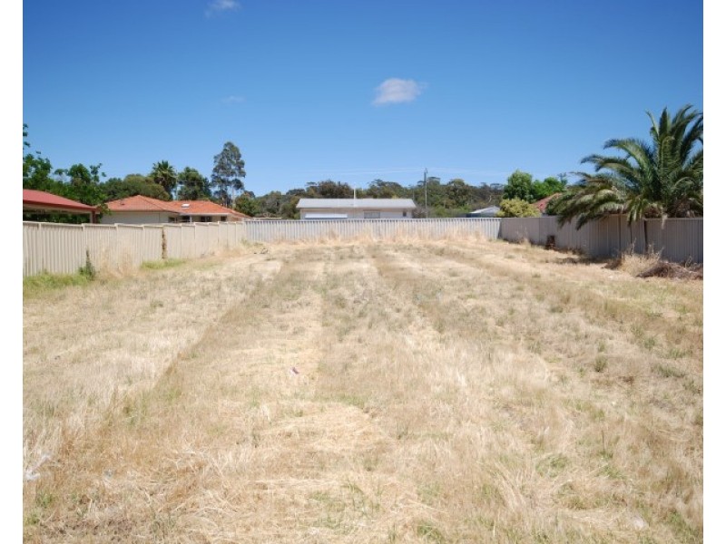 4 Clark Street, Narrogin WA 6312