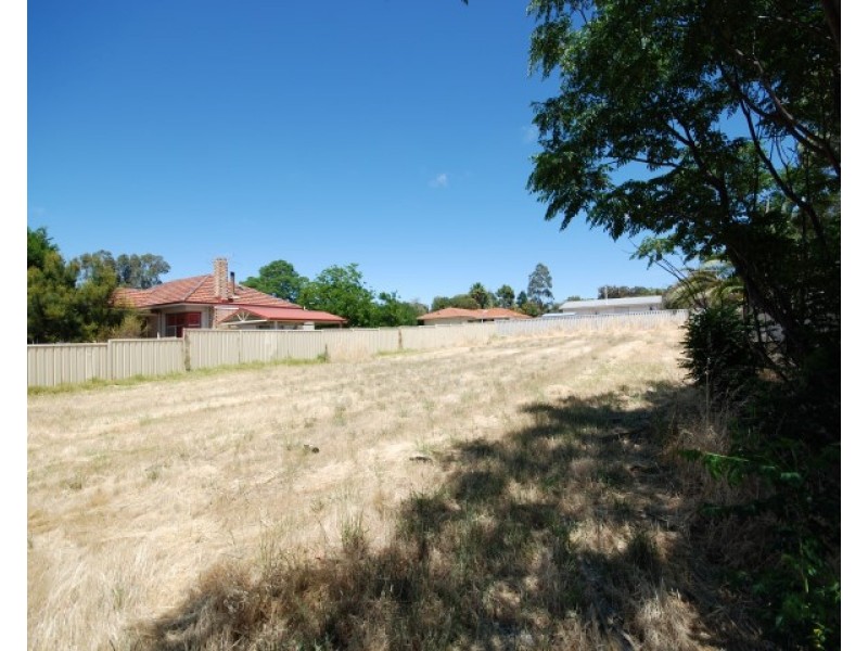 4 Clark Street, Narrogin WA 6312