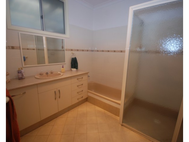 34 Felspar Street, Narrogin WA 6312