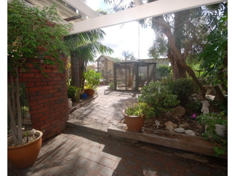 34 Felspar Street, Narrogin WA 6312