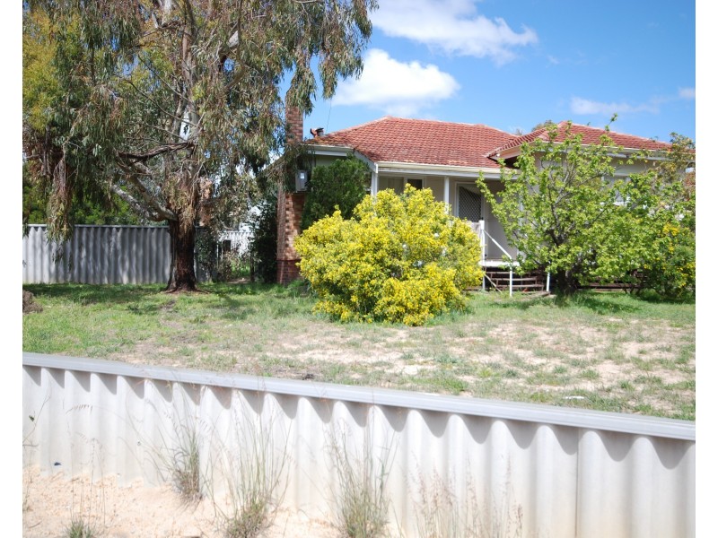 1 Ashworth Crescent, Narrogin WA 6312