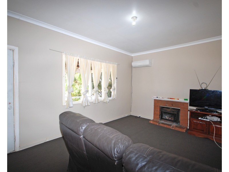 1 Ashworth Crescent, Narrogin WA 6312