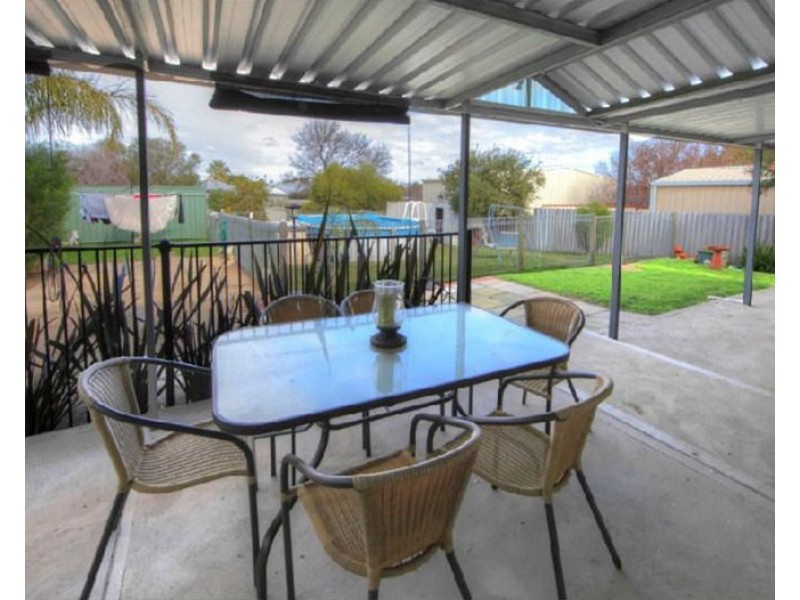 42 Grant Street, Narrogin WA 6312