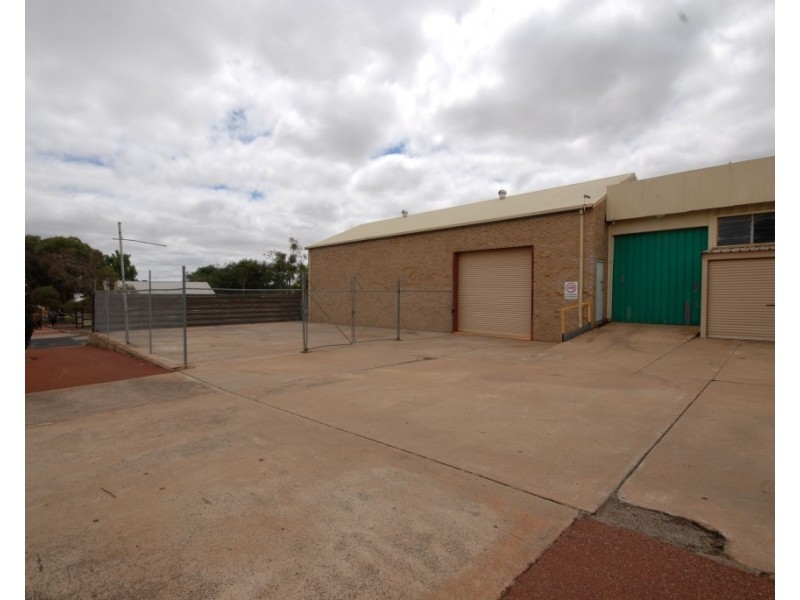 52 Fortune Street, Narrogin WA 6312
