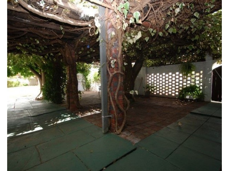 61 Ensign Street, Narrogin WA 6312