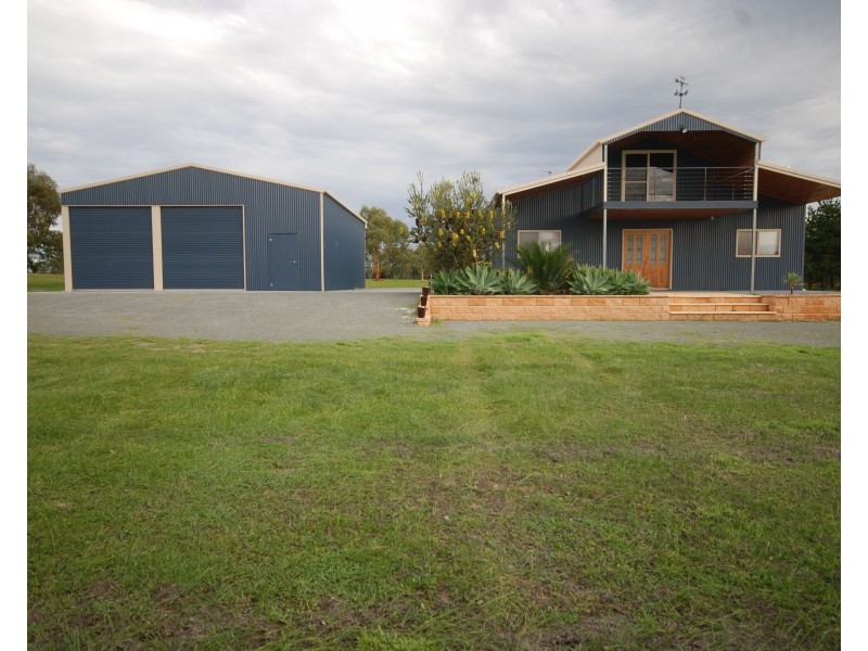 27 Pingelly Hts, Pingelly WA 6308